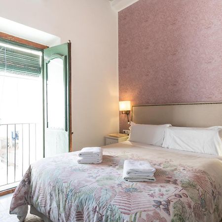 Apartamentos Bartomeu By Habama Group ซีเจส ภายนอก รูปภาพ